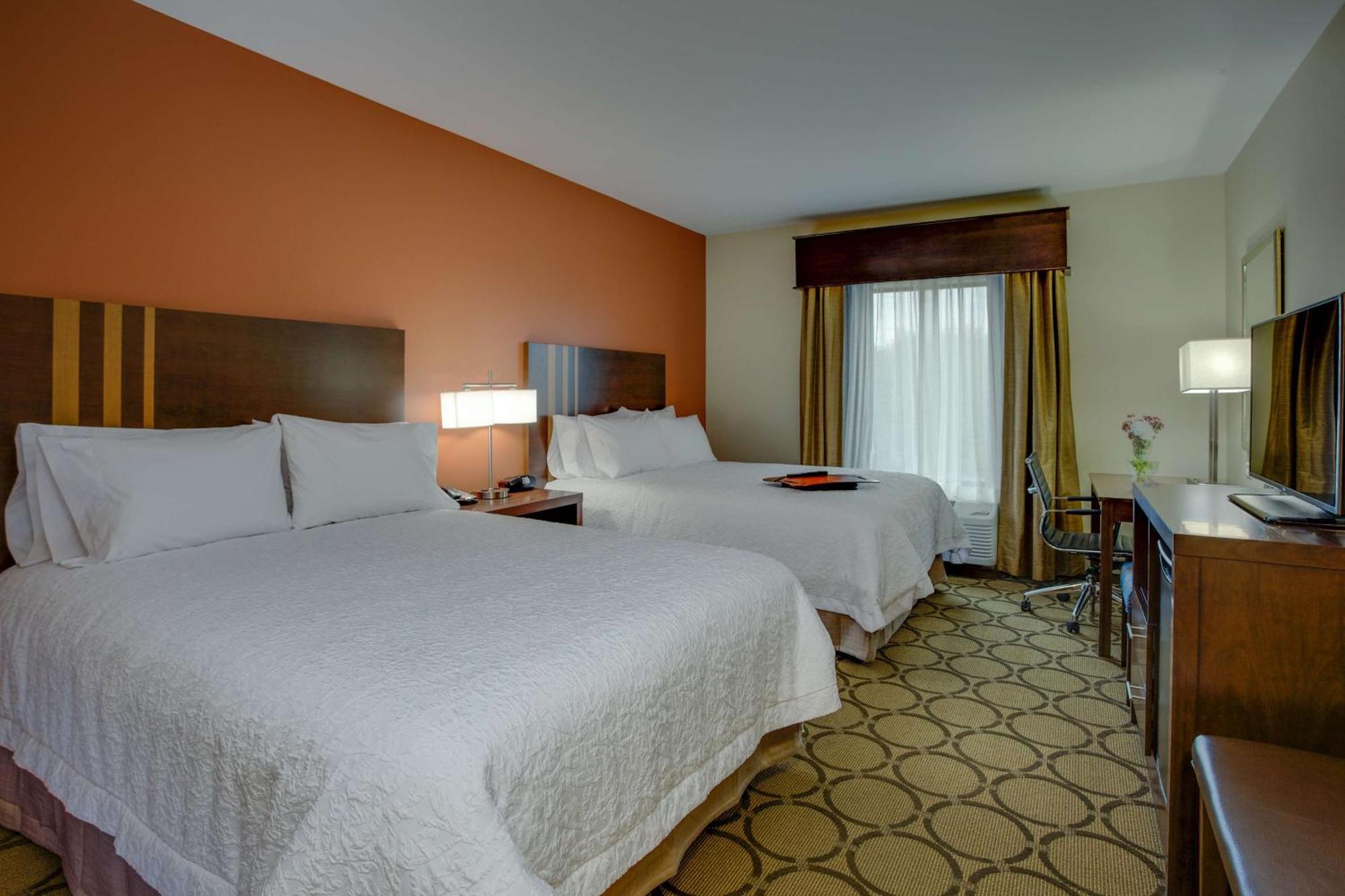 Hampton Inn&Suites Philadelphia/Bensalem Bagian luar foto