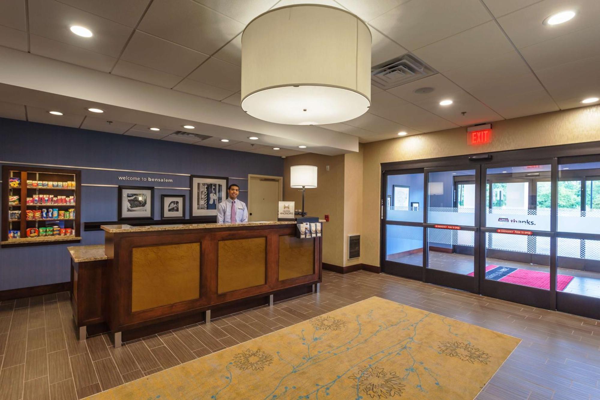 Hampton Inn&Suites Philadelphia/Bensalem Bagian luar foto