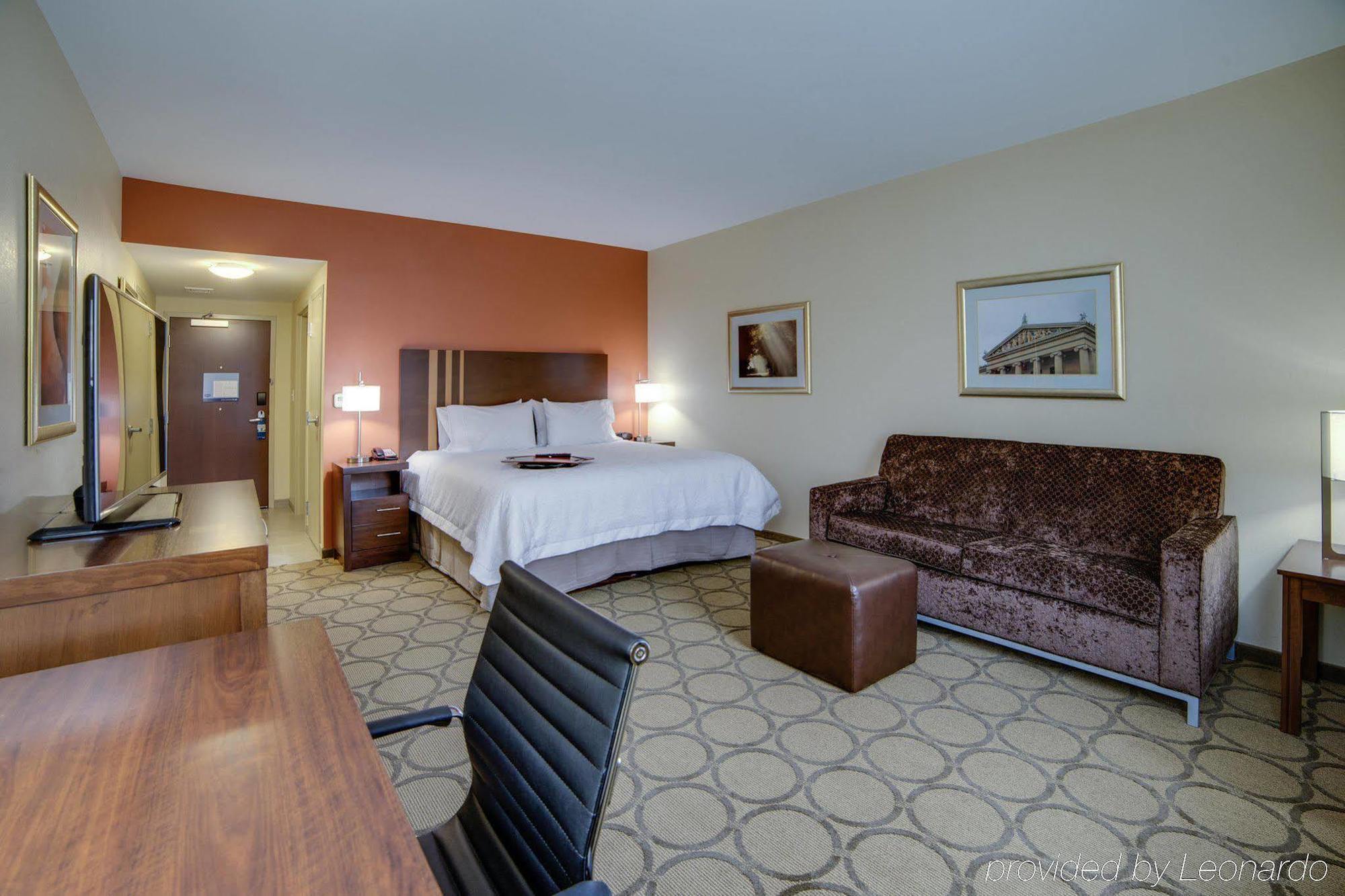 Hampton Inn&Suites Philadelphia/Bensalem Bagian luar foto